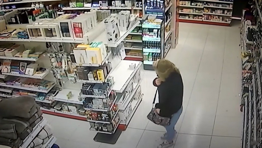Kradzieże nadal na porządku dziennym, ale - dzięki powszechnemu w sklepach monitoringowi - coraz rzadziej uchodzą 