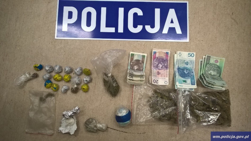 Policjanci z Zalewa rozbili narkotykowy duet. Akt oskarżenia przeciwko klientowi i dilerowi.