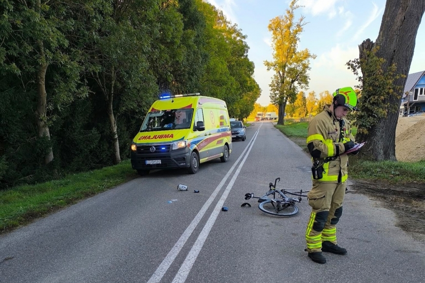 Różnowo: potrącenie rowerzysty na trasie wojewódzkiej. Ranny w szpitalu.